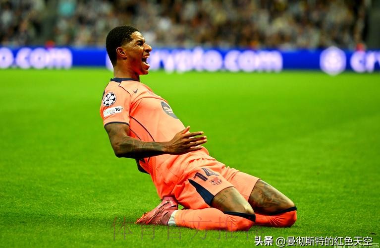 西媒:巴尔韦德和琼阿梅尼都不再被皇马视为非卖品 西媒:巴尔韦德和琼阿梅尼都不再被皇马视为非卖品